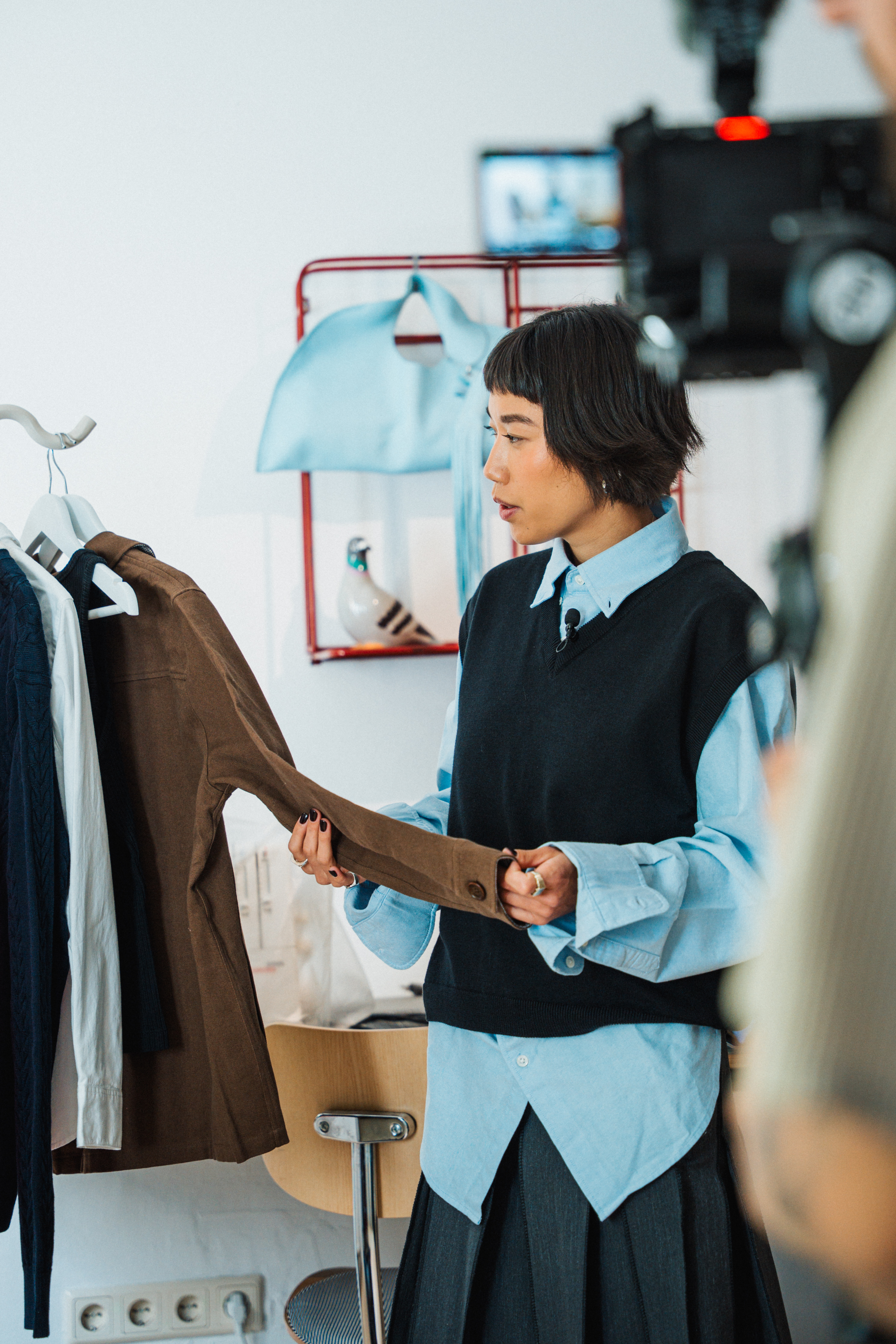 Robyn Steffen prüft die D-Brand Kollektion
